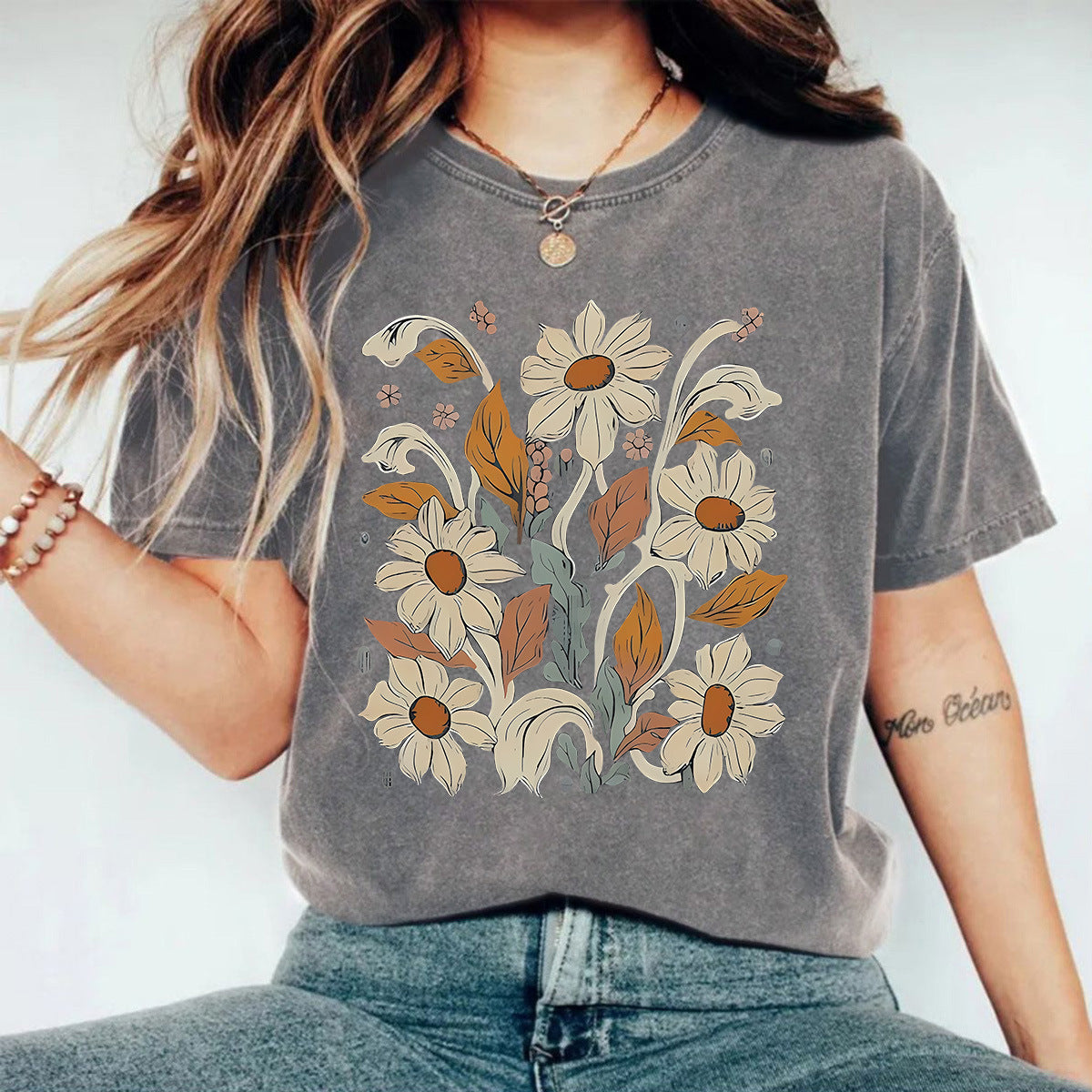 Washed and used T-shirt with printed T-shirt